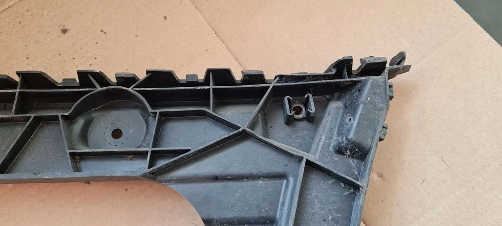 фото №9, A6 c7 4g lift allroad направляющая кронштейн кронштейн бампера правый задняя 4g9807454j