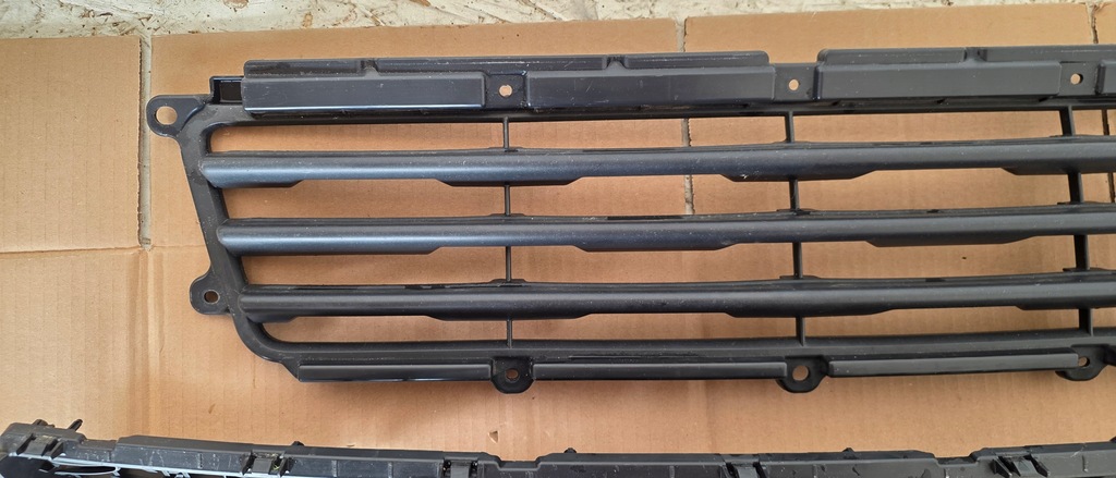 фото №7, Решётки бампера решётка peugeot 4008