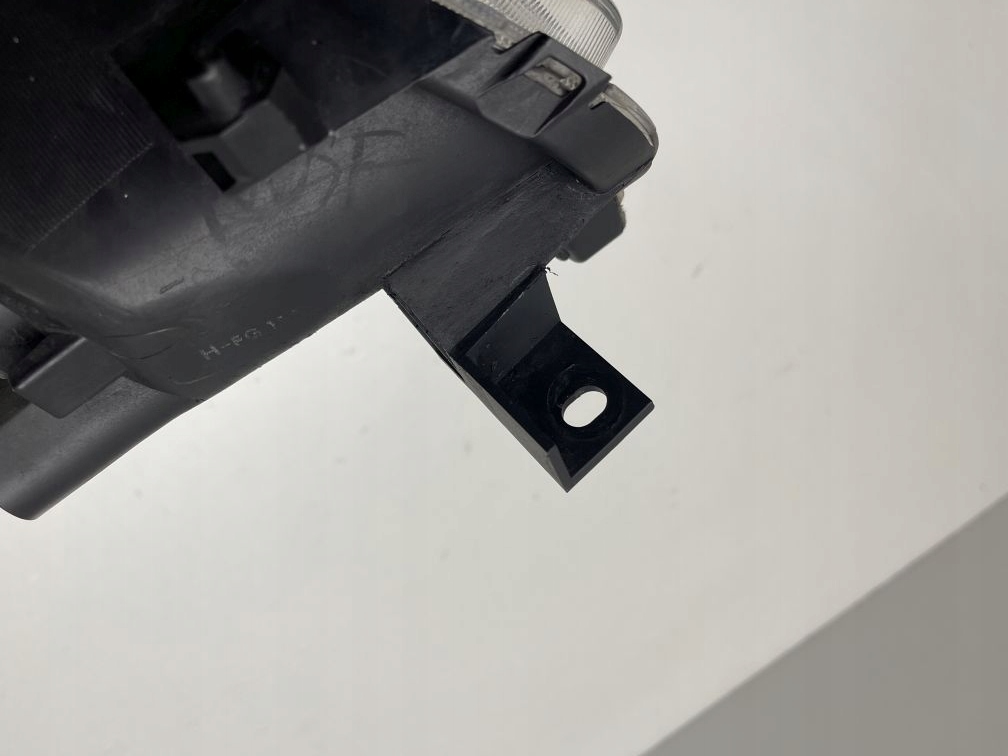 фото №5, Лампа передняя левая mitsubishi space star ii 8301c193