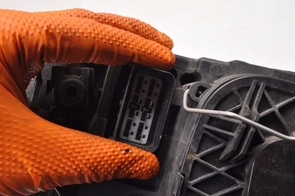 фото №9, Volvo s40 ii v50 лампа правая передняя правый перед lift europa 31265701