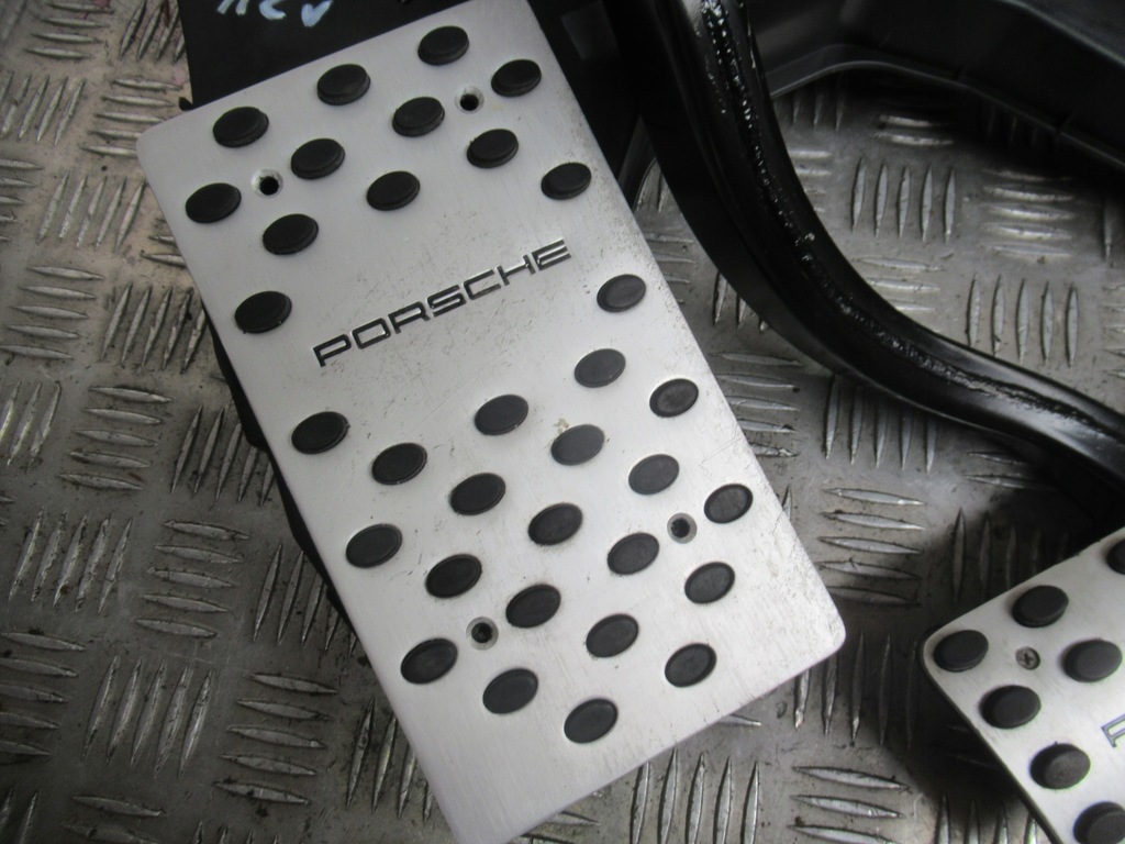 фото №6, Porsche cayenne 7p5 педаль газу гальма накладки 7p0723031ak 7l0723507d