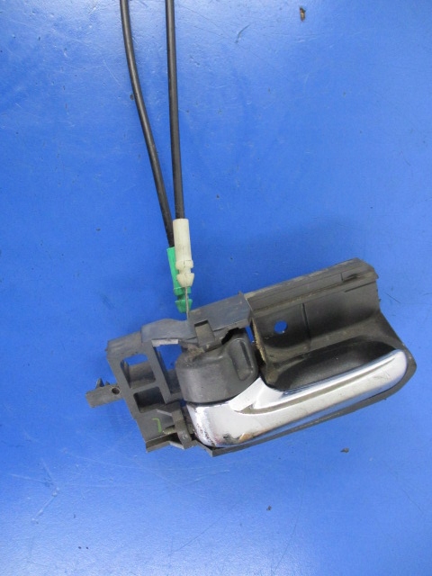 фото №4, Corolla e12 замок дверь левый перед+ трос ручка