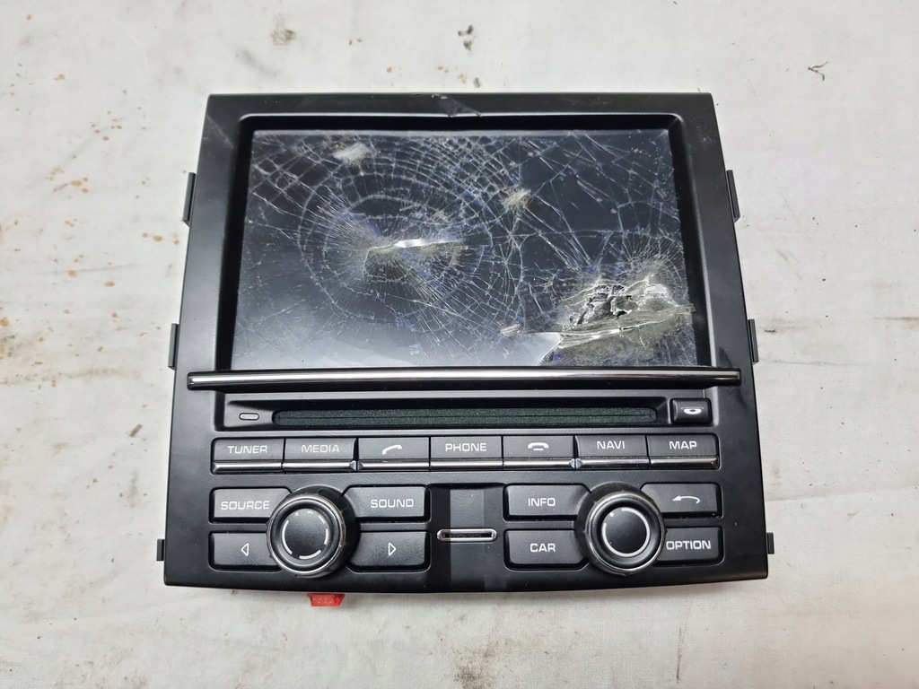 фото №1, Porsche cayenne 7p5 панель радио