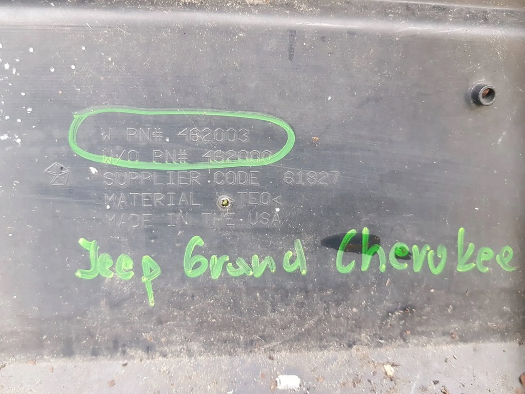 Бампер jeep grand cherokee wk2 11-13 r Киев