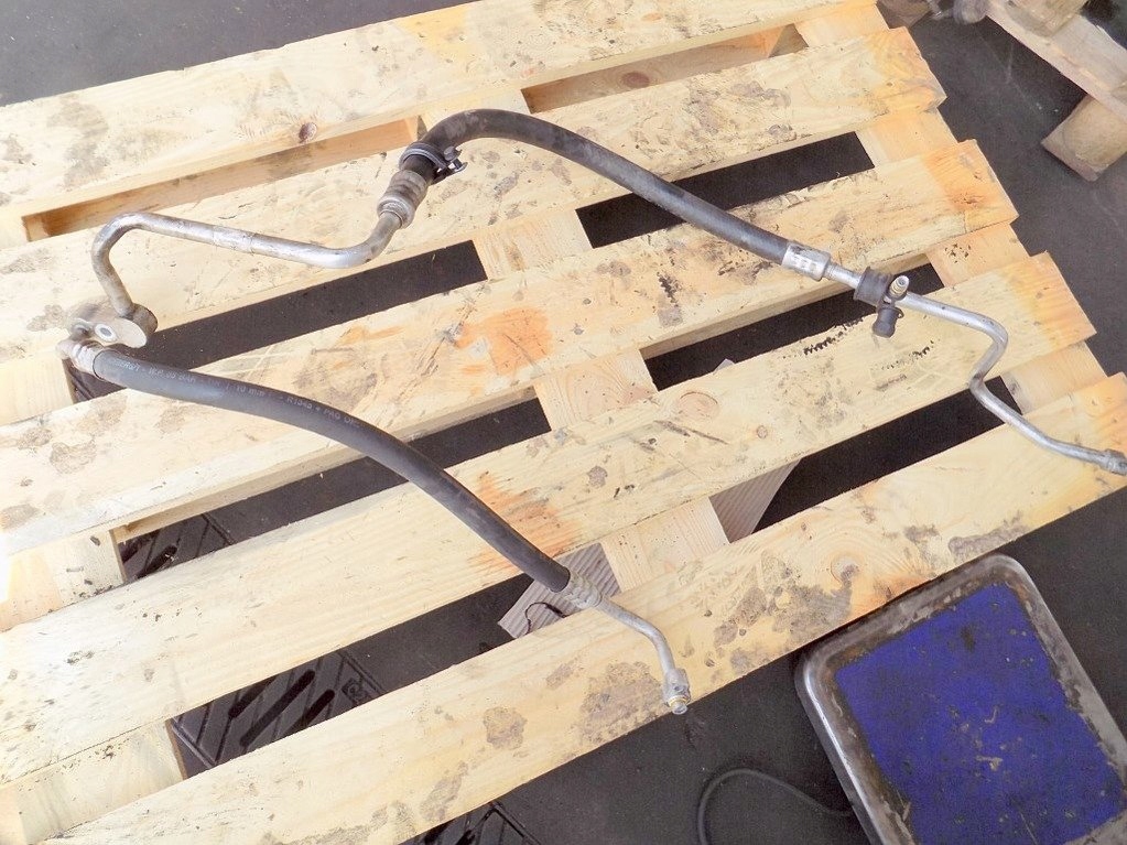 фото №6, Mitsubishi carisma lift 1.9td шланг кондиционера