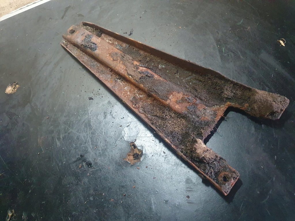 фото №7, Автомобиль fiat 126 maluch fsm опора коробки передач оригинал