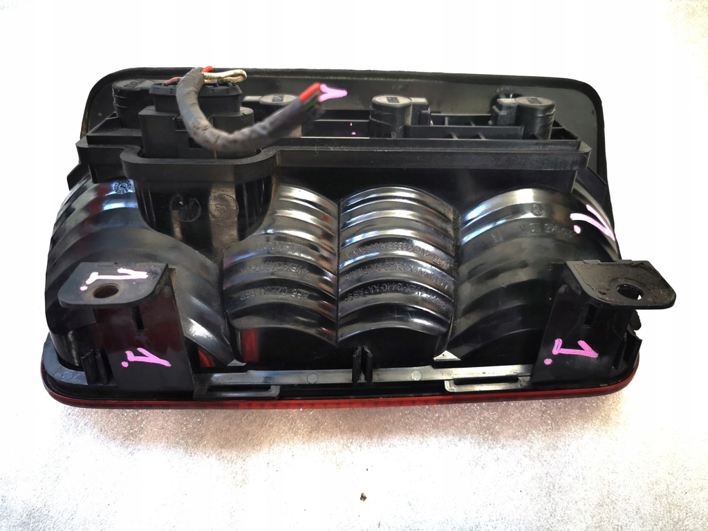 фото №6, Vw caddy лампа задняя правая 2k0945112a