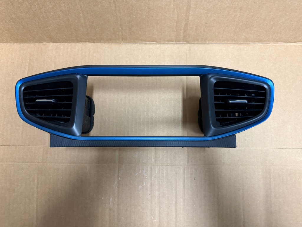 фото №1, Hyundai ioniq решітка середня рамка консолі радіо повітропровід впуск дифузор