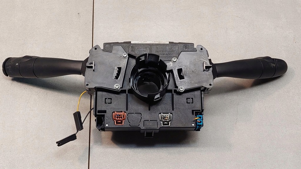 фото №8, Переключатель комбинированный citroen c2 1.4 b 96576773xt