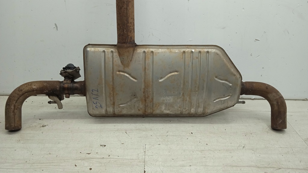 фото №1, Mercedes a klasa w177 amg гаситель конечный