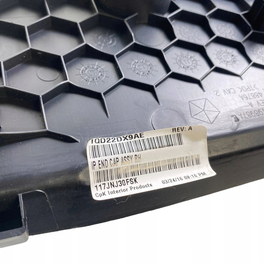 фото №8, Dodge charger 2016 права сторона панелі приладова, консоль