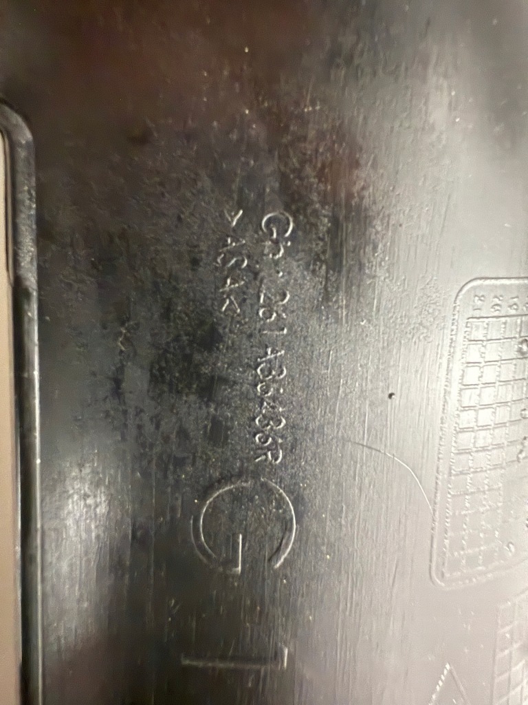 Комплект решётка бампера перед renault scenic 3 рестайлинг  261a22498r/261a36436r в Украине