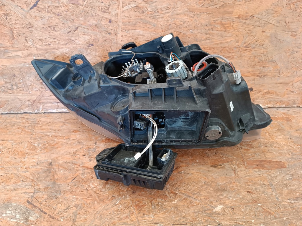 фото №12, Лампа лівий перед фара eu ксенон bmw 1 e81 e87 7181281-04