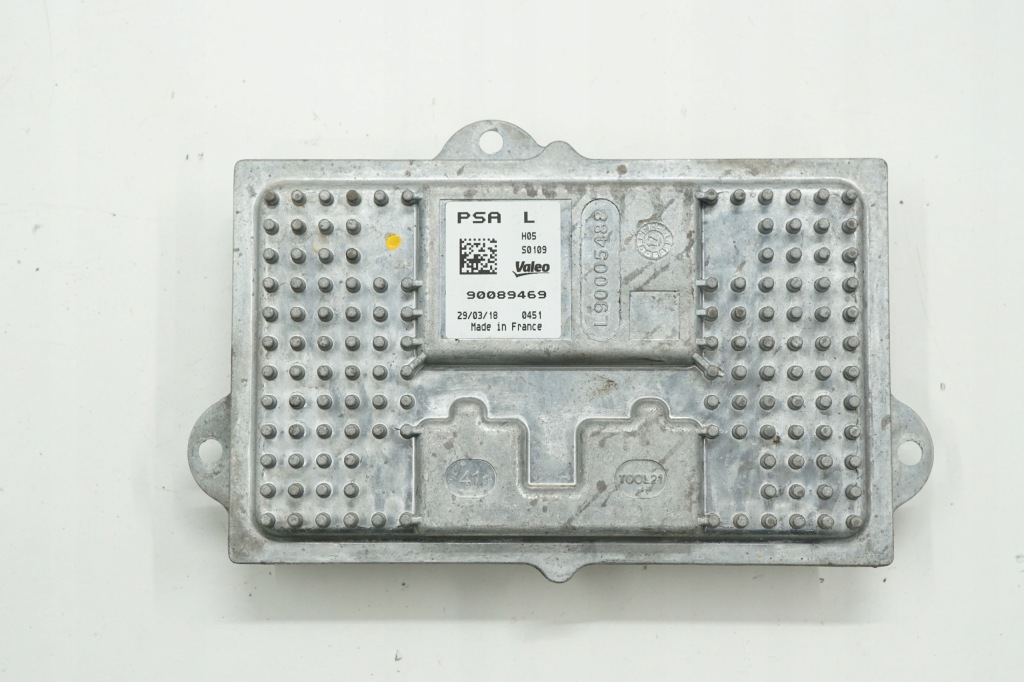 Купить Peugeot 3008 ii 18r модуль преобразователь лампы led левый перед 90089469