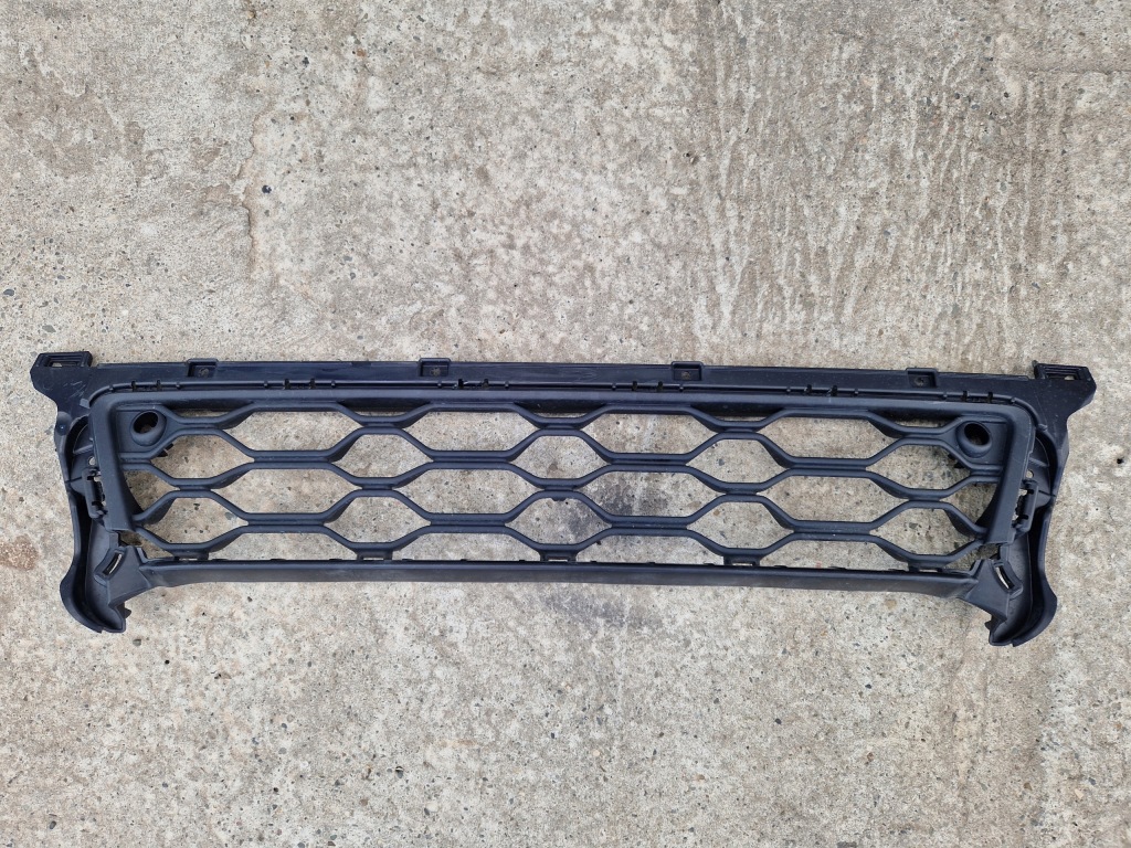 фото №1, Решётка средняя бампера перед mini f60 countryman 7390548