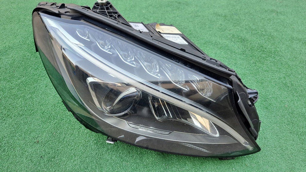 фото №1, Mercedes c-klasa w205 full led лампа передняя
