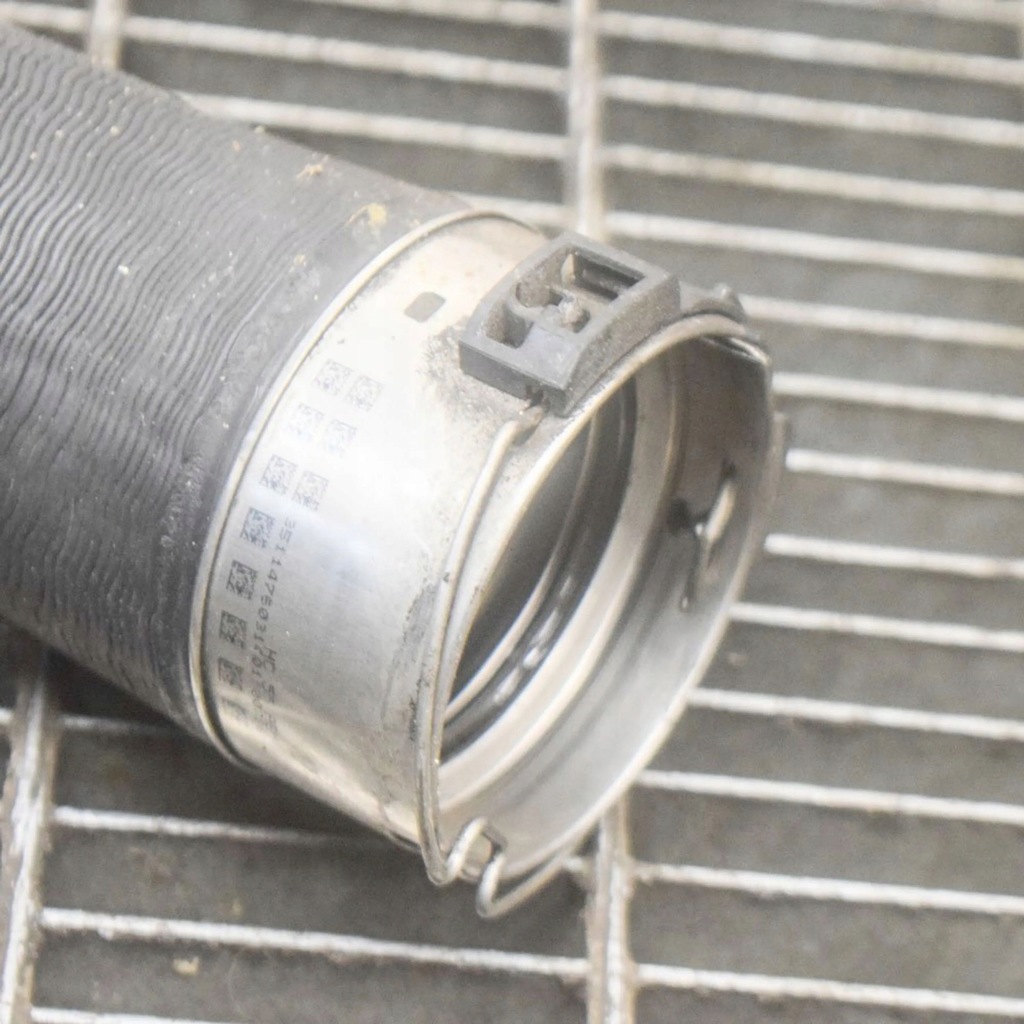 фото №5, Bmw 3 e90 e91 2011 левая сторона wąż / труба интеркулер