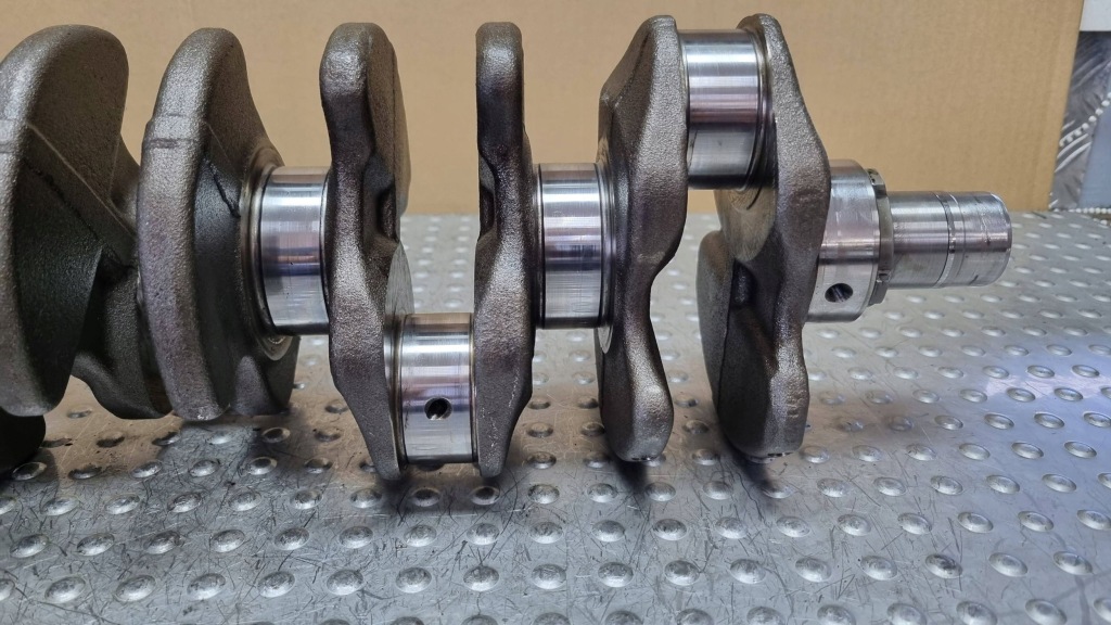 Wał колінчастий номінальний 076105101 vw crafter 2.5tdi bjk bjj bjl bjm ceb Київ