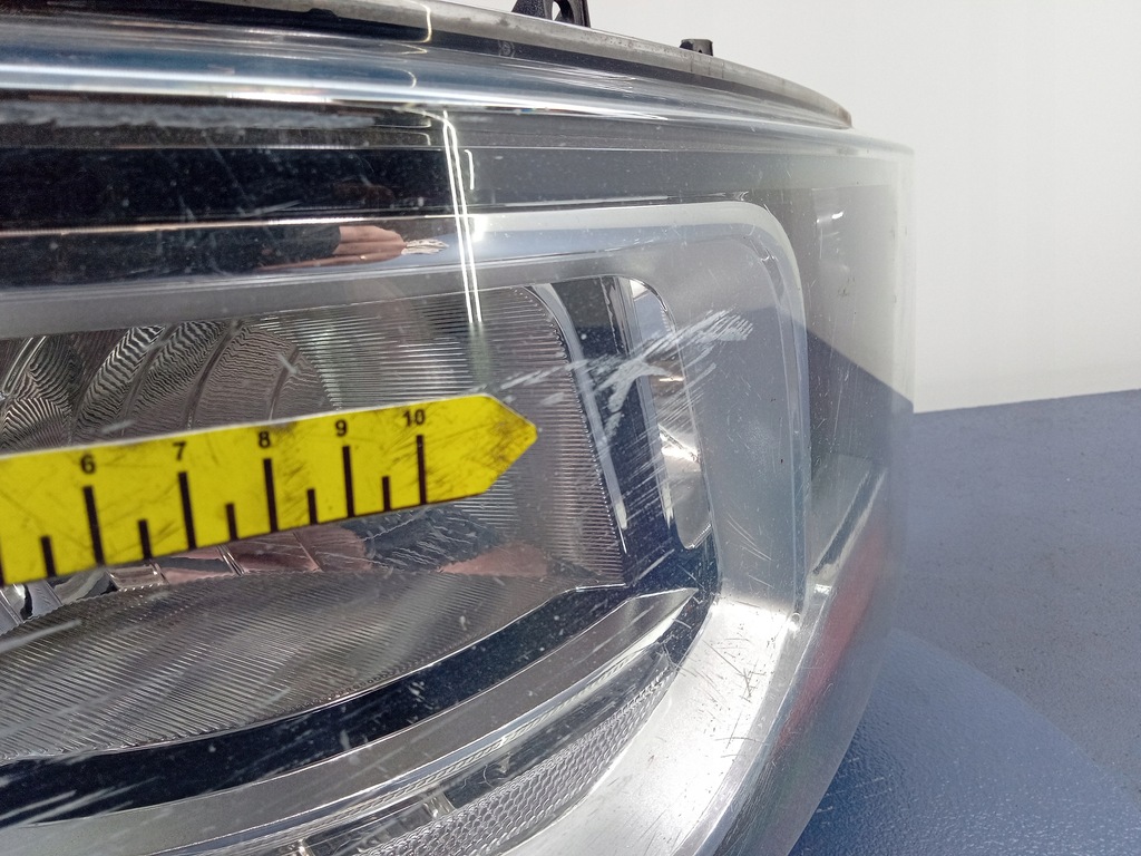 фото №12, Scania r фара правый лампа перед 2655841