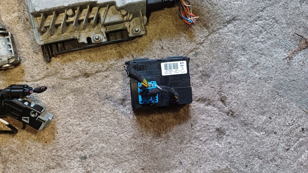 фото №6, Peugeot 308 ii t9 1.6 hdi бортовий комп'ютер набір запуск 9804127280