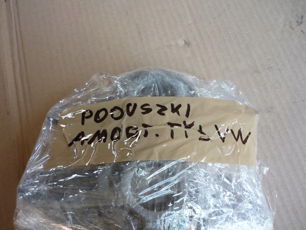 фото №8, Кріплення амортизаторів задня vw 1k0513353g комплект