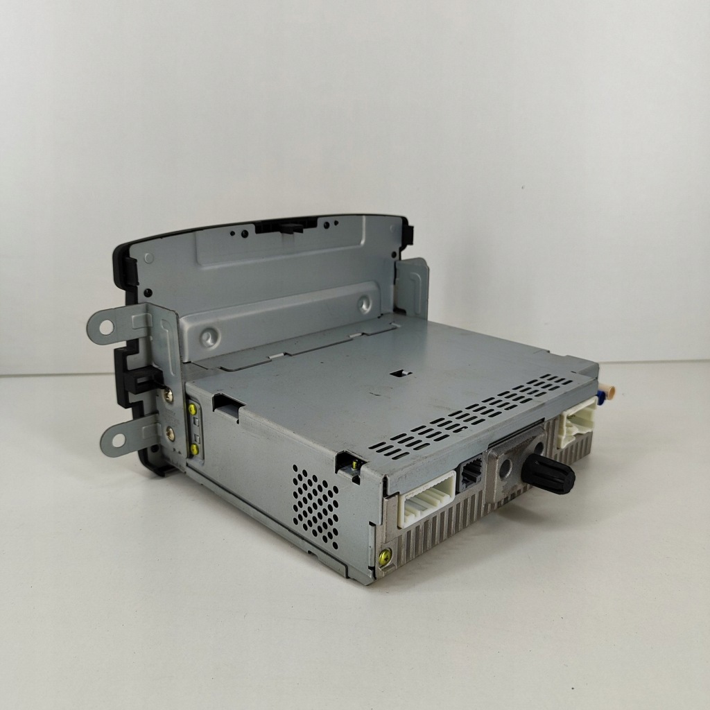 фото №3, Opel vivaro 2015 панель / радиопроигрыватель cd/dvd/gps