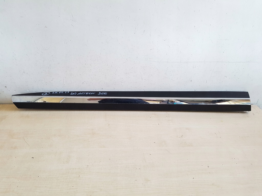 фото №1, Vw arteon молдинг дверь левый перед 3g8854879