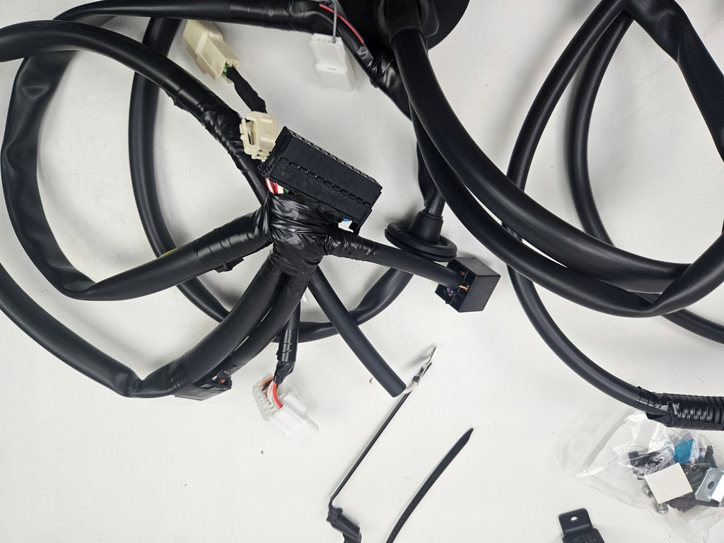 фото №13, Toyota rav4 13 - 19 жгут instalaca фаркоп буксировочный 13 pin pw5d0-0r000