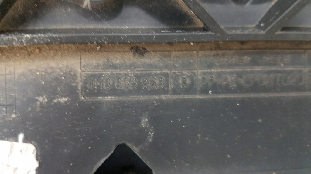 фото №9, Молдинг дверь задняя левый audi q8 4m8