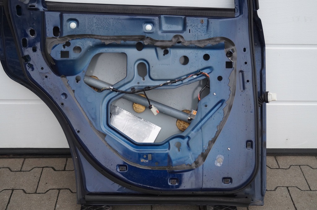 фото №8, Двері задня задні ліва chrysler 300c 300 kombi 2004-2010 kod symbol pb8