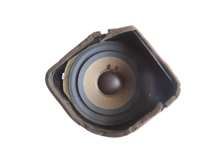 Купити Динамік праві mercedes c klasa w202 1993-2001 рік 2028202402