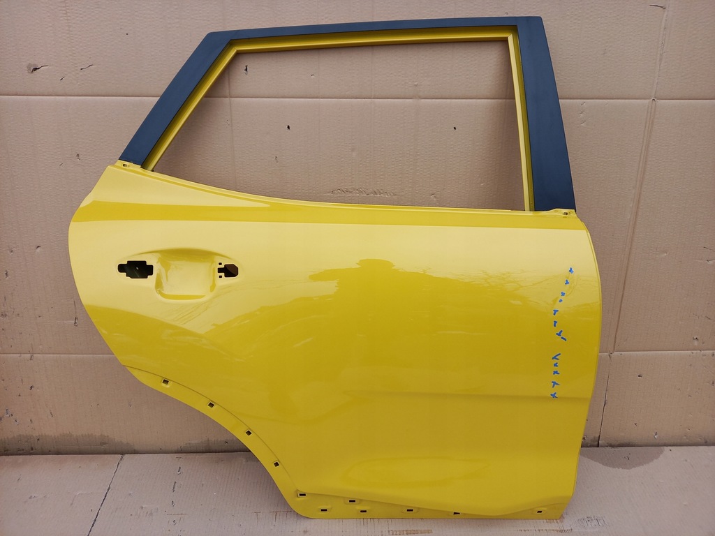 фото №1, Kia stonic дверь задние правое задняя