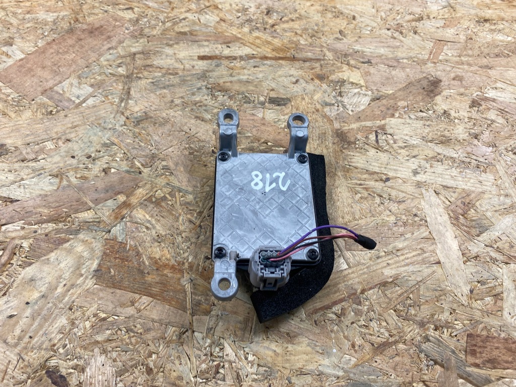 фото №9, Датчик радар датчик distronic nissan leaf ii 28438-6wk2c 2017-