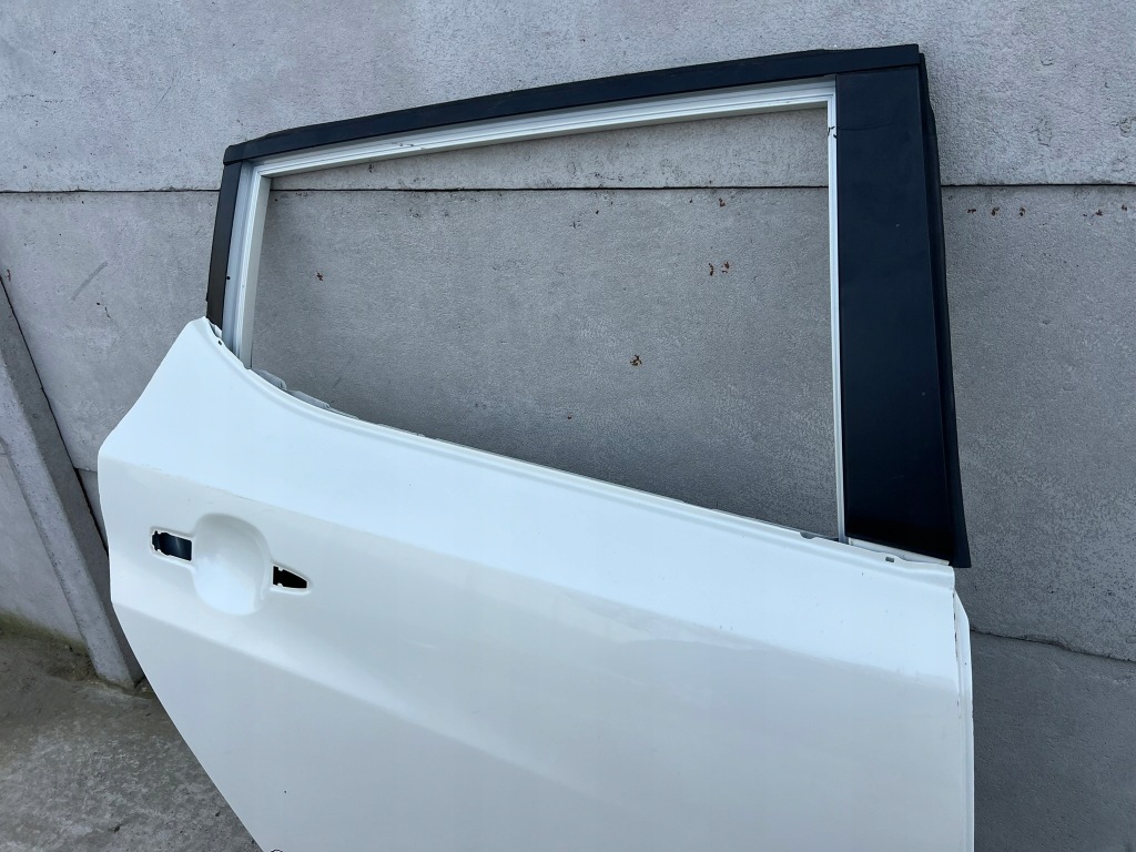 фото №2, Дверь nissan leaf ii od 2017 задняя правый задние правое