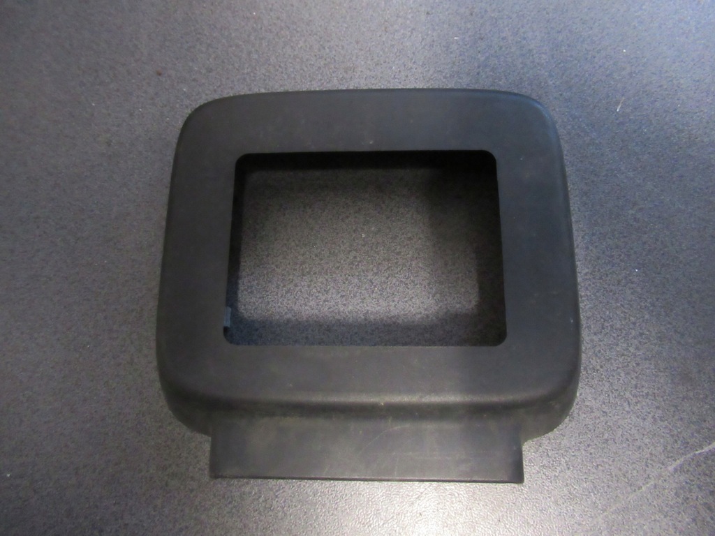 фото №1, Suzuki iii sx4 s-cross lift заглушка радара 3f103-86r0