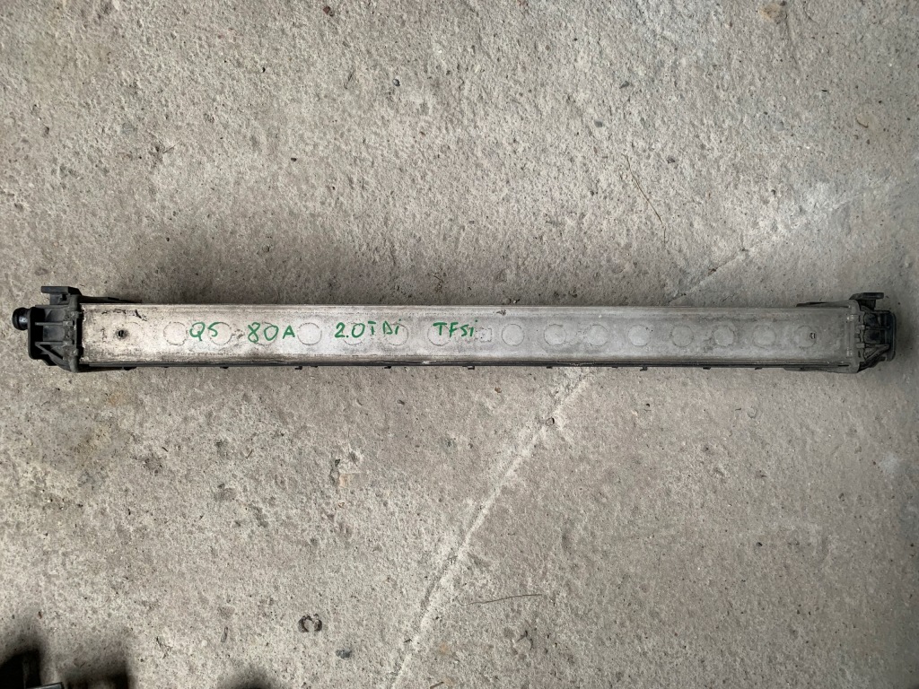 Купити Audi q5 80a145805b 2.0 tfsi інтеркулер