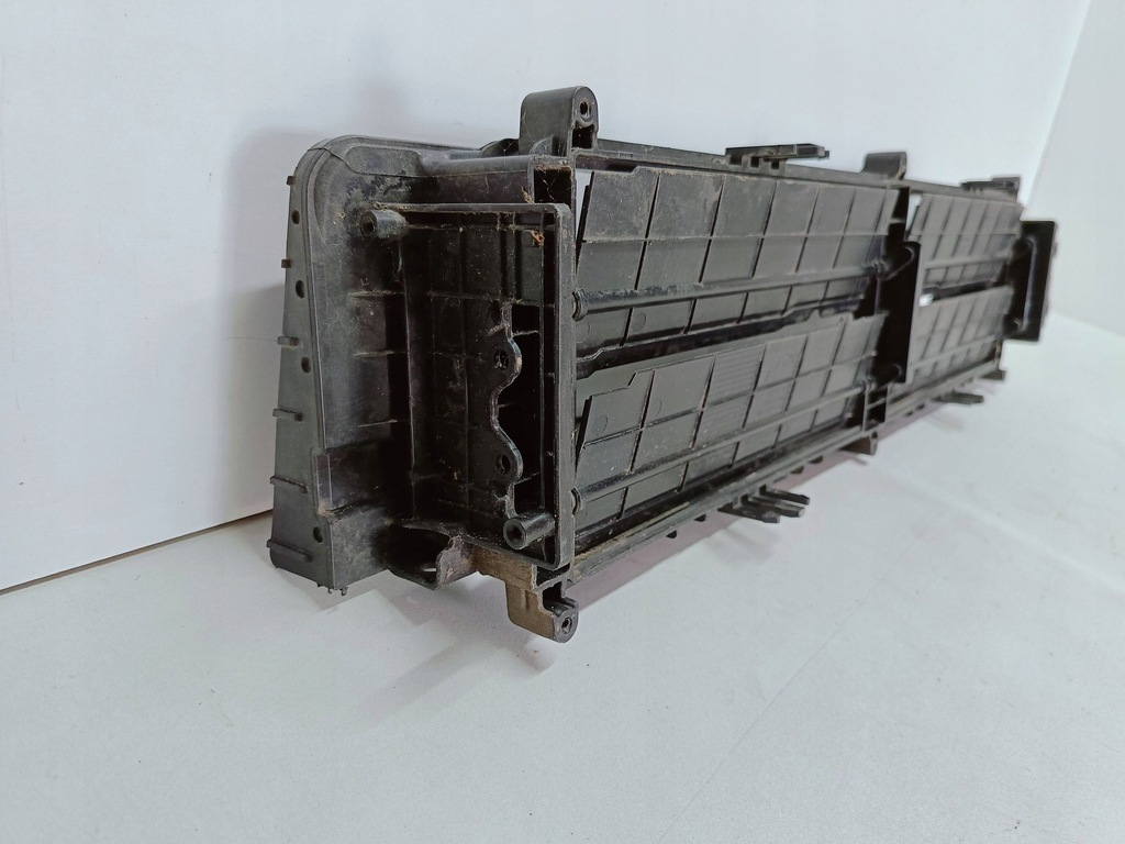 фото №10, Kia niro i lift 19- воздуховод воздуха шторка жалюзи 86961-g5500