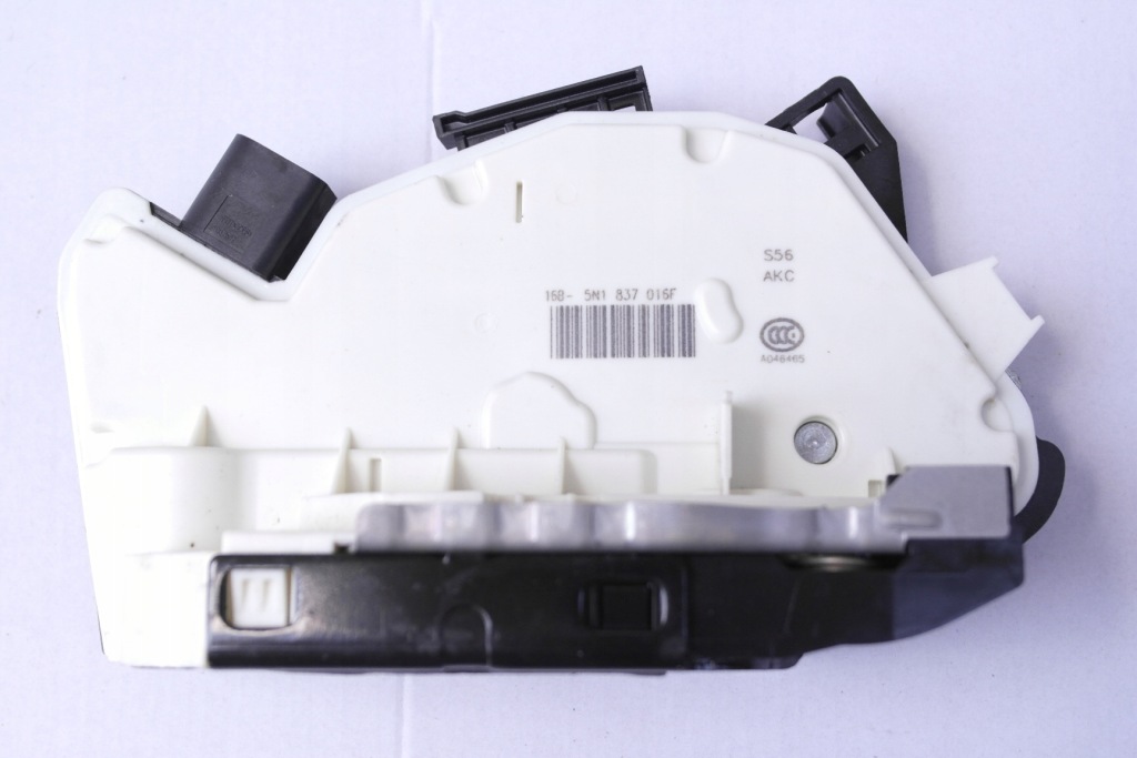 фото №1, Vw cc замок дверь правый перед 5n1837016f