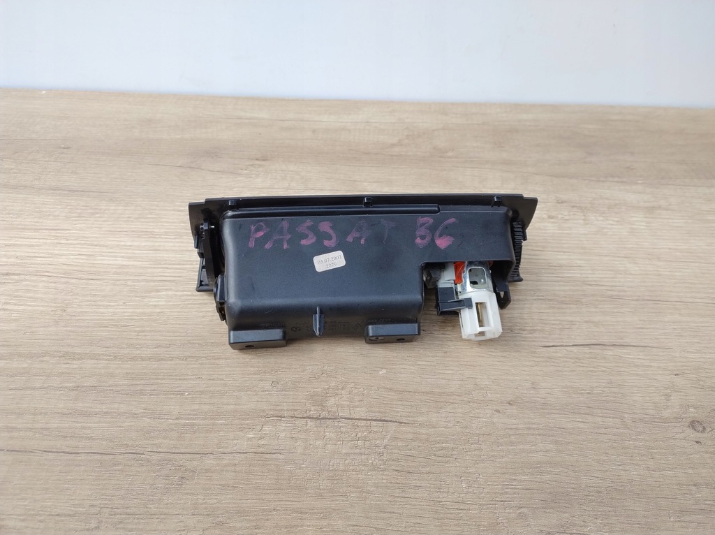 фото №7, Vw passat b6 3c пепельница бардачок 3c0863284 k69/273
