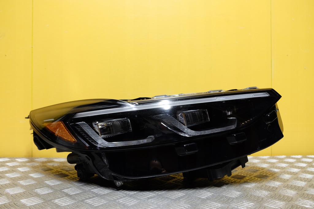 фото №1, Ford escape lift 2023- фара лампа перед full led права usa