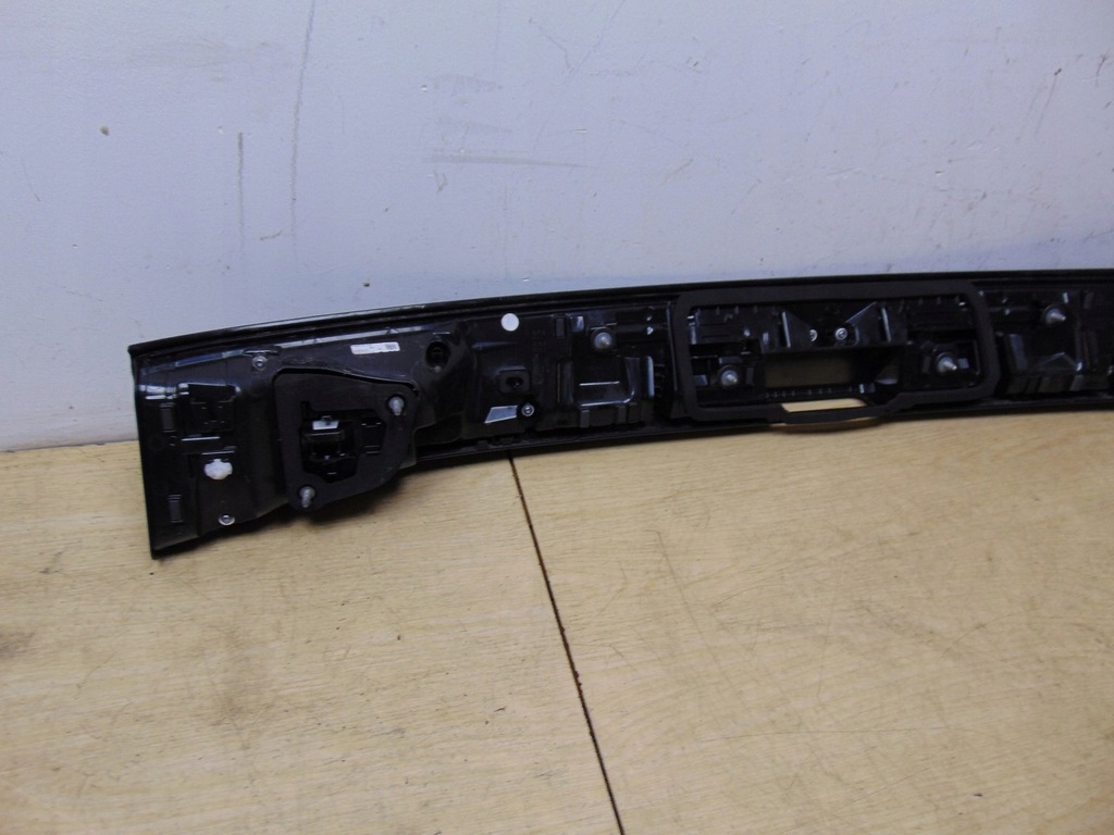 фото №15, Накладка крышки багажника лампы led vw taigo 2g7945093