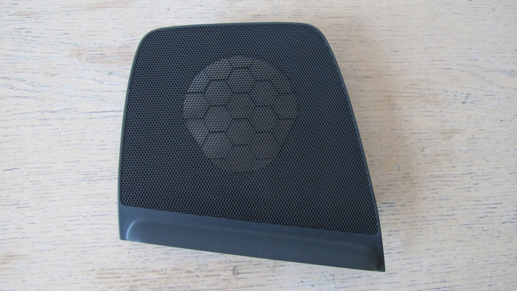 фото №1, Решётка рамка защита динамика mazda 3 bp 19-22r