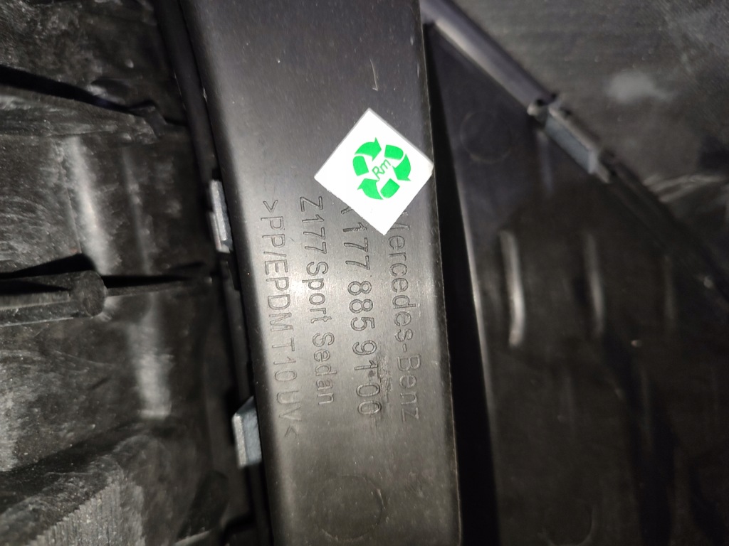 Купити Бампер перед cla35 amg w118 mercedes