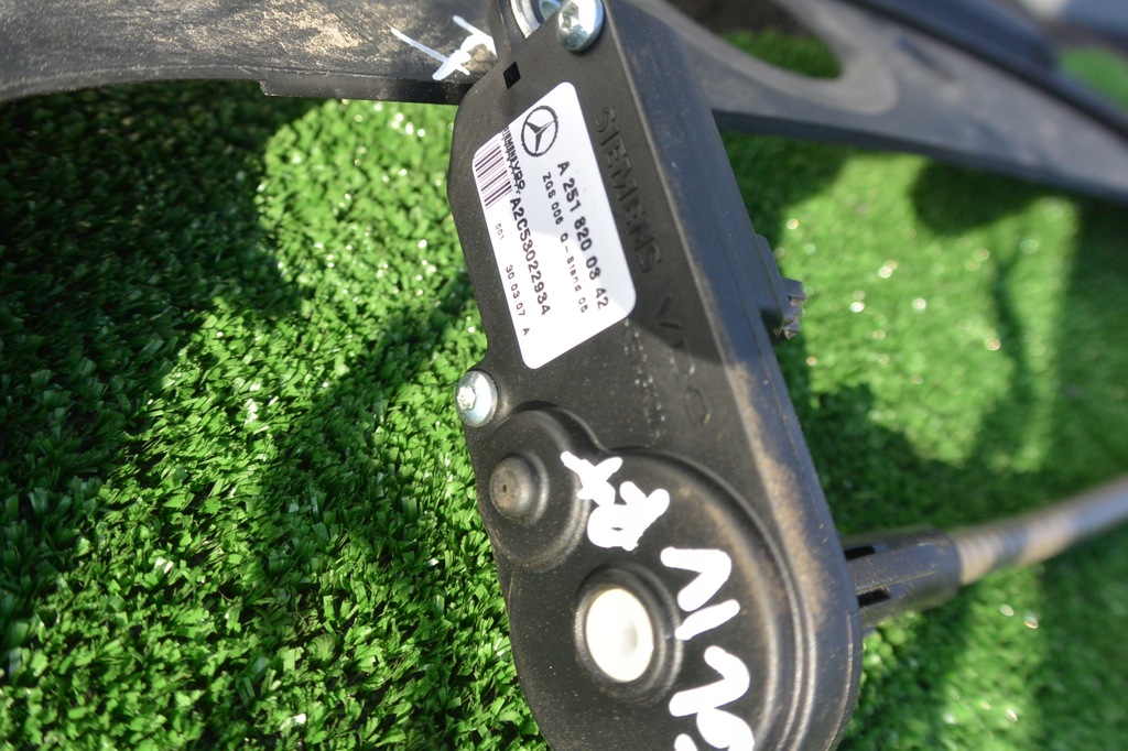 фото №14, Стекло кузовная механизм 2007 mercedes gl x164