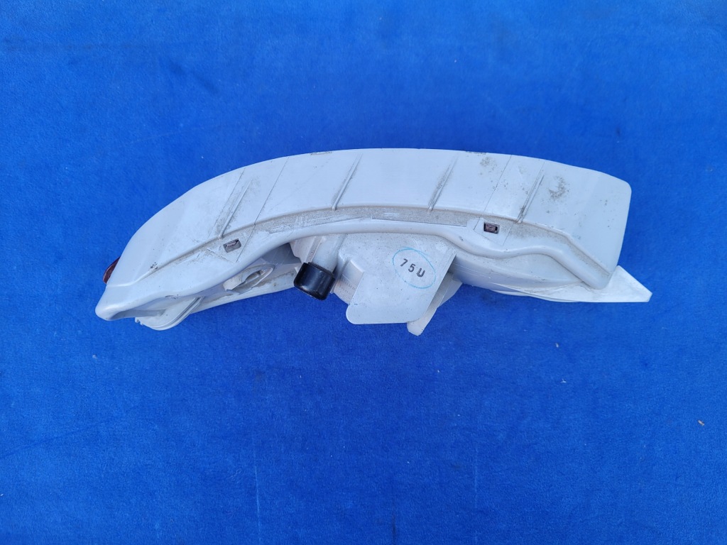 Lexus rx rx300 rx400h 04-09 2004-2009 фара противотуманная правый  задняя задний Оригинал