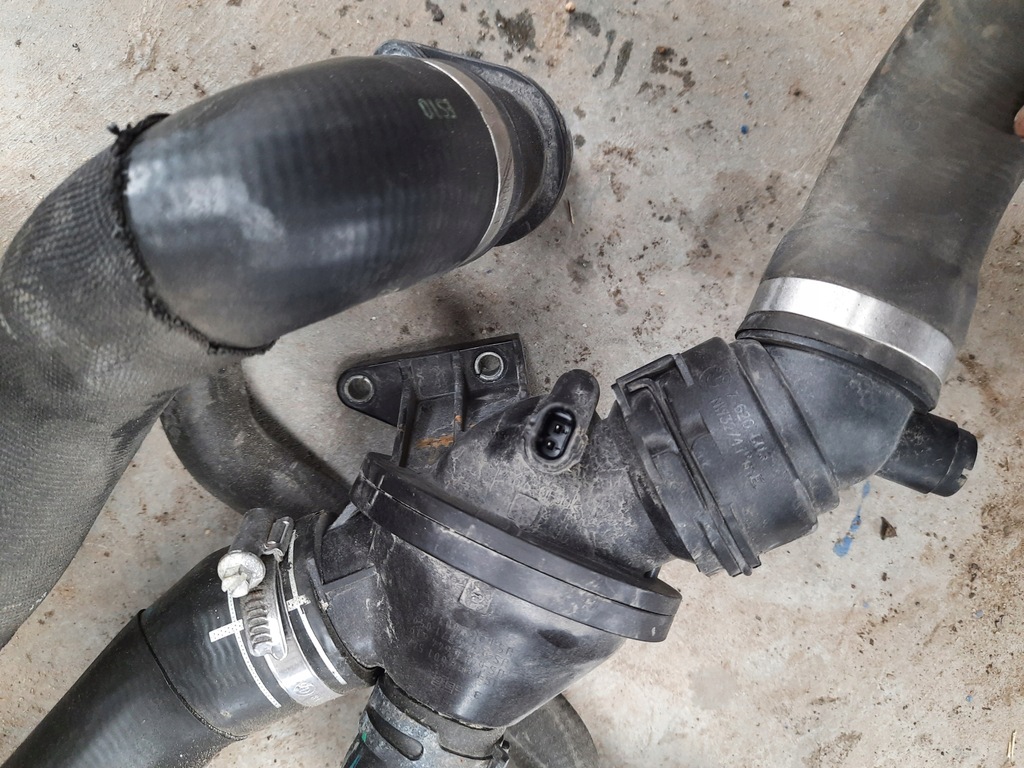 фото №6, Bmw x1 e84 2.0 20i провода wąż wody термостат kpl