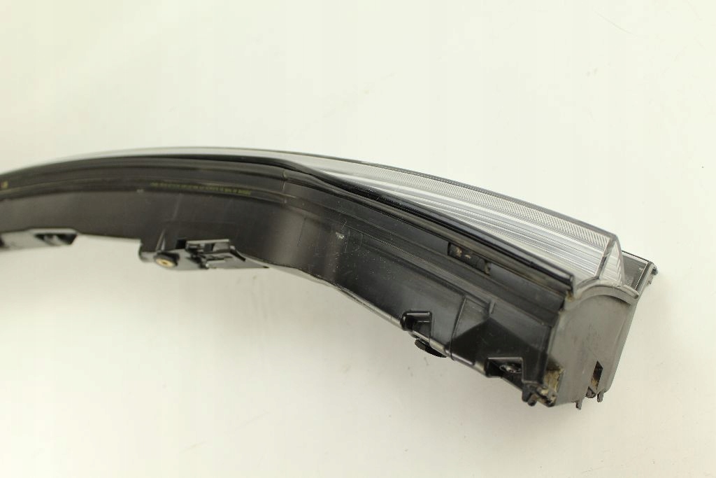 фото №8, Накладка молдинг кришки задня porsche macan lift led 19-