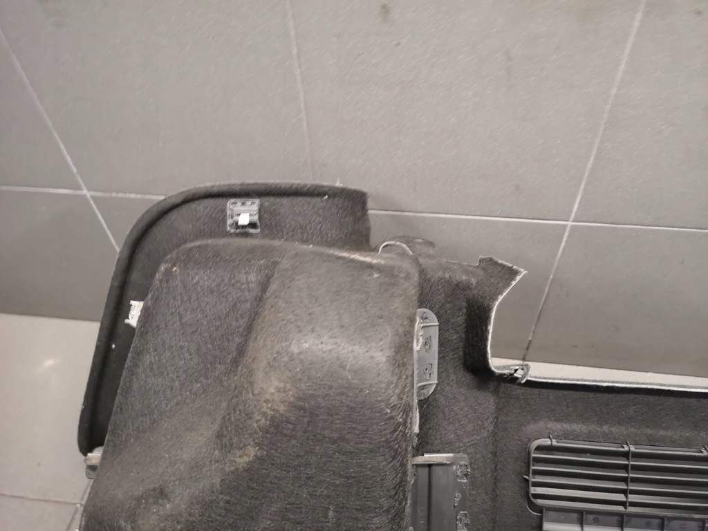 фото №11, Обшивка багажника правый audi a4 b6 cabrio