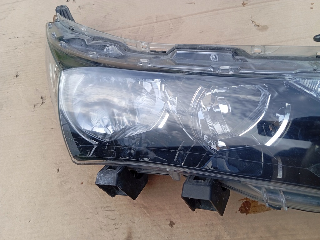 фото №11, Лампа правая фара правый передний toyota corolla e16 e18 led