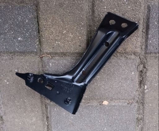 фото №13, Кронштейн кронштейн крыла vw passat b8